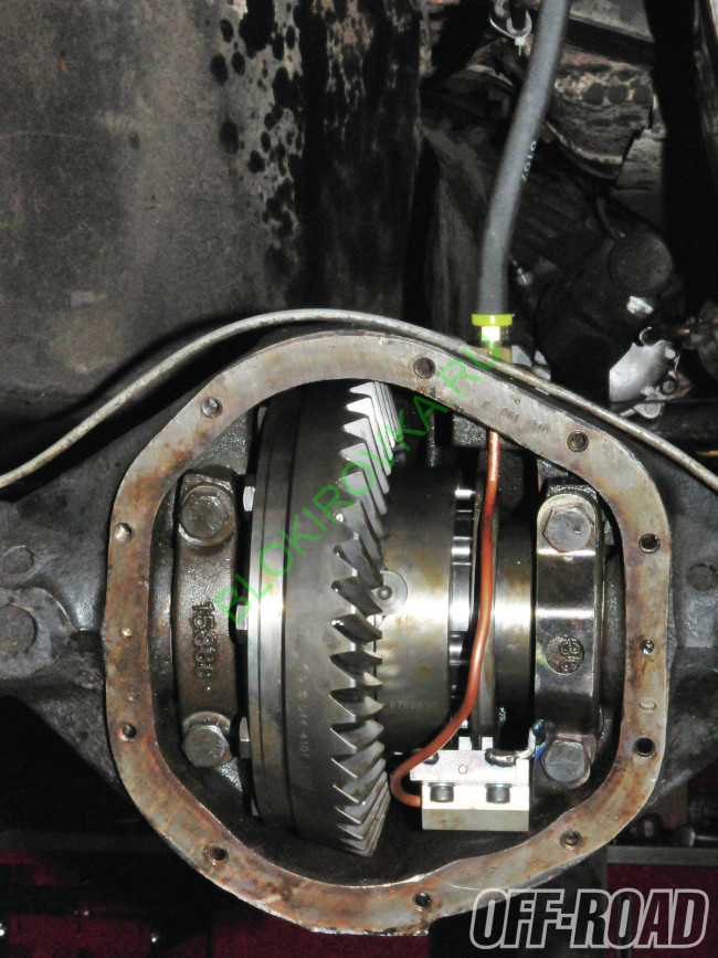 1108or-11 tjm-air-actuated-mechanical-locker differential-and-actuator-installed.jpg 1108or-11 tjm-air-actuated-mechanical-locker differential-and-actuator-installed.jpg